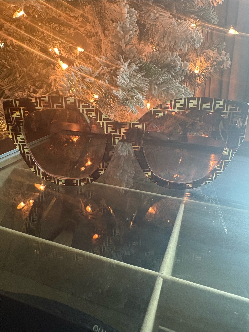 Fendi Zucca  Tortoiseshell Cat-Eye Sunglasses - Brown - Picture 5 of 9